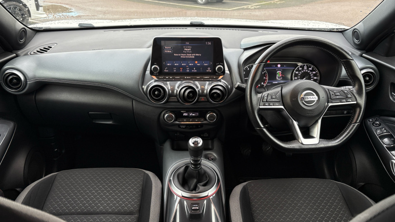 Nissan Juke 1.0 DiG-T N-Connecta 5dr Petrol Hatchback